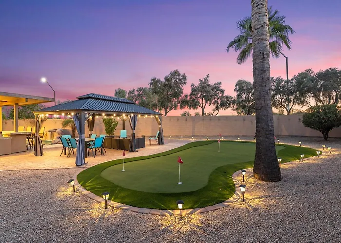 Holiday home Swim, Golf, Grill & Chill! Group Getaway *
